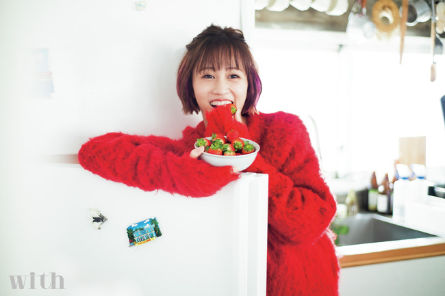 with2月号の表紙は高畑充希が夢かわいいスイーツガール姿で登場　大特集は“推し”の見つけ方。12月25日(土)発売！のサブ画像3