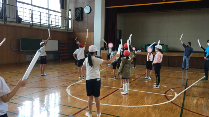 【公立小学校にて初開催】藤沢市立大清水小学校（神奈川県藤沢市）の体育の授業にて次世代デジタルスポーツSASSENの体験会と大会を開催。のメイン画像