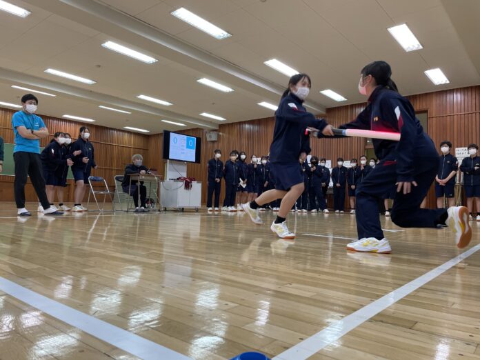 【学校の授業でデジタルチャンバラ！？】西東京市立明保中学校にて次世代スポーツSASSEN（サッセン）の体験会と大会を開催。のメイン画像