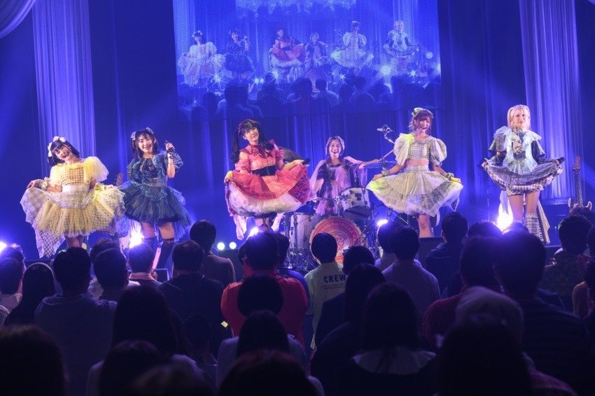 【レポート】HoneyWorksがサウンドプロデュースを務める10人組アイドルグループ 高嶺のなでしこ初の主催対バンイベント開催！『たかねこフェス〜バレンタインパーティー2023〜』のサブ画像2