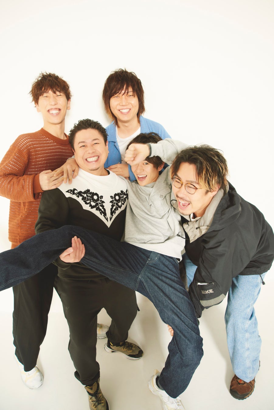 本日発売！ SixTONESが「MG」第16号の表紙に登場！ 原点と未来、6人で生み出す音楽への想いを語る２万字インタビュー！のサブ画像4_「MG（NO.16）」（東京ニュース通信社刊）