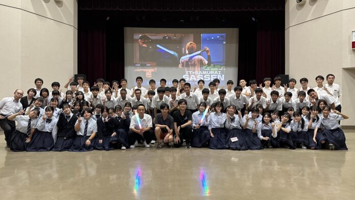 福岡県立八幡高等学校「理数科筑波研究学園都市研修旅行」にて次世代デジタルチャンバラSASSENの体験講義を実施しましたのメイン画像