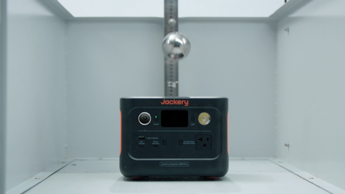 Jackery、ポータブル電源とソーラーパネルの基準を発表のメイン画像